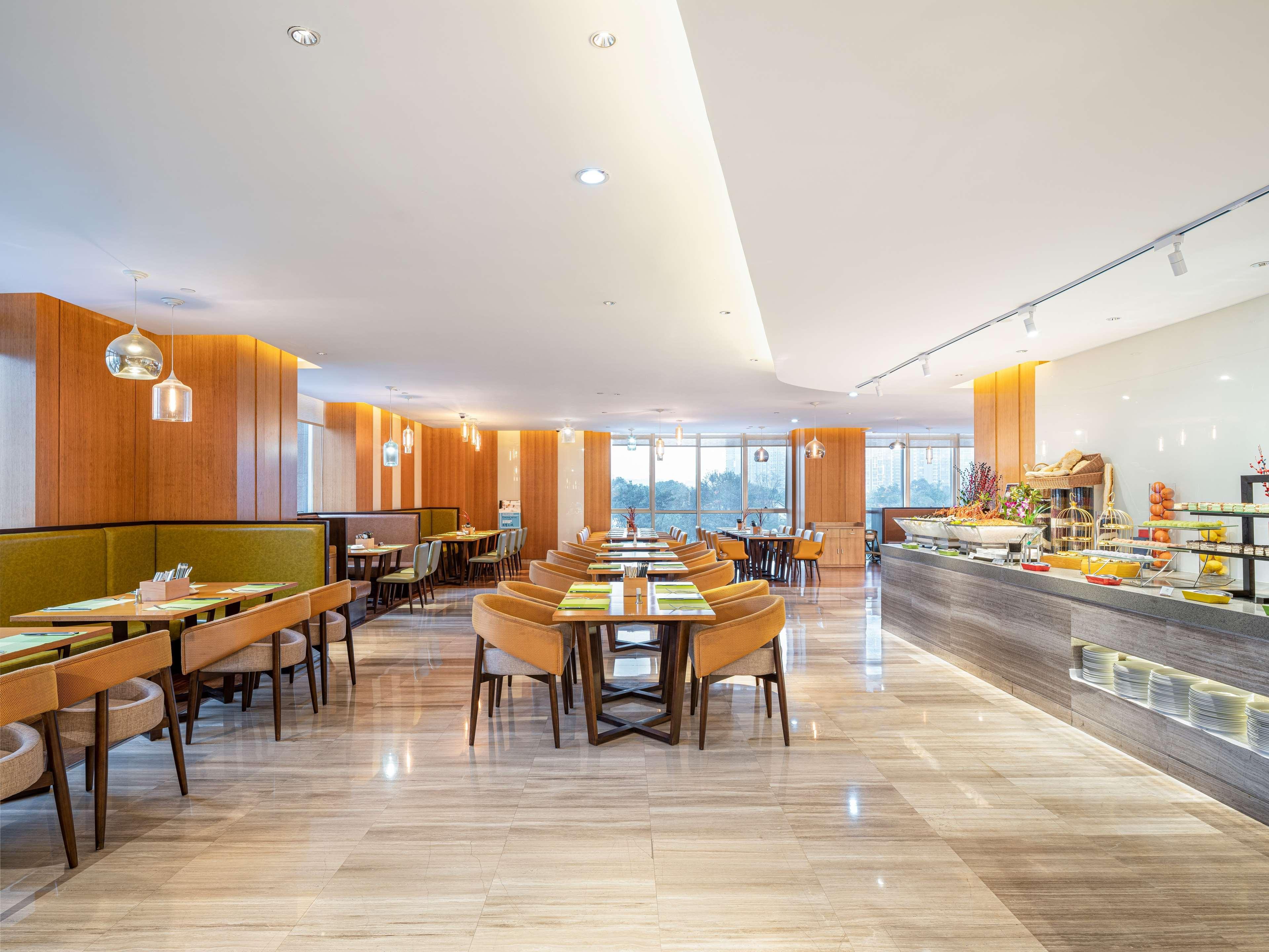 Hilton Garden Inn Chengdu Huayang מראה חיצוני תמונה