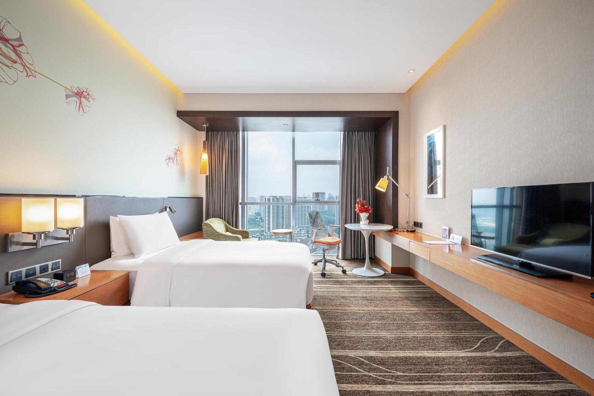 Hilton Garden Inn Chengdu Huayang מראה חיצוני תמונה