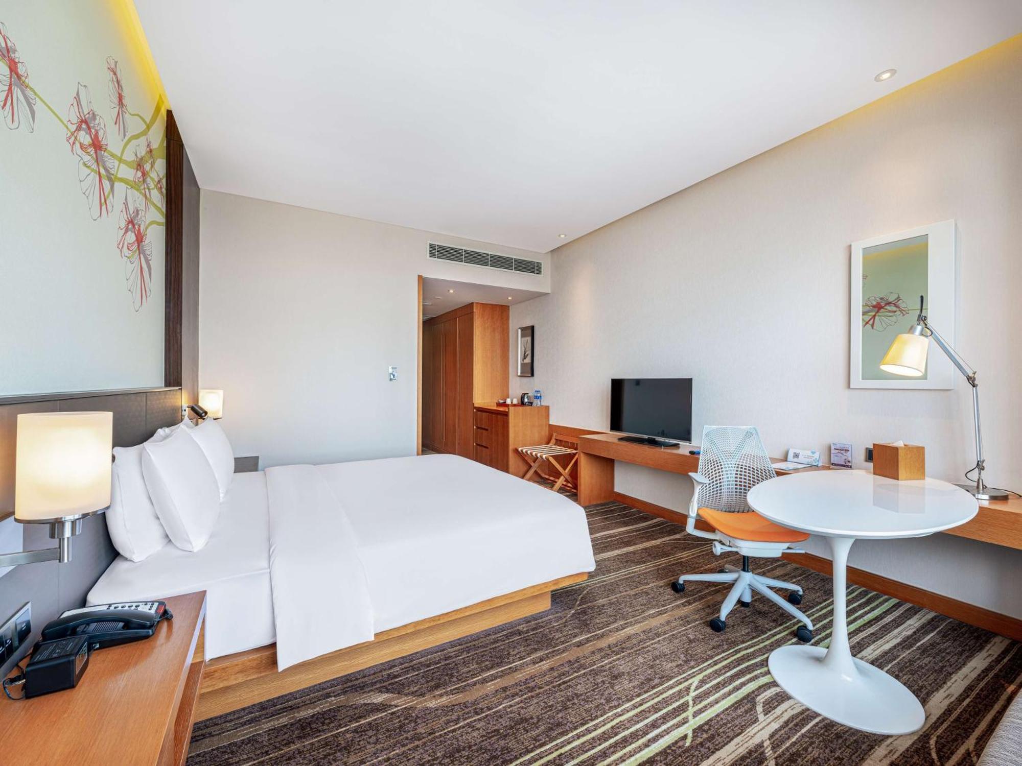 Hilton Garden Inn Chengdu Huayang מראה חיצוני תמונה