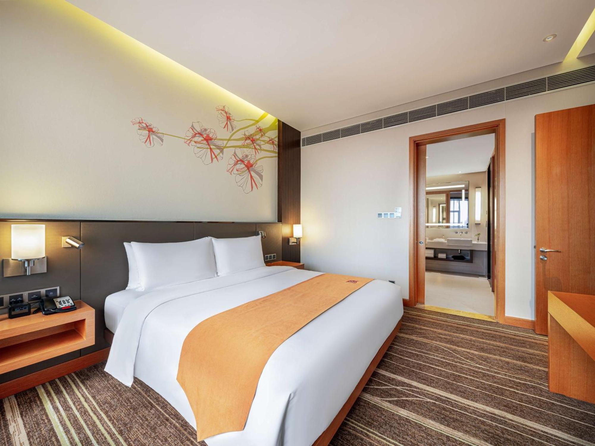 Hilton Garden Inn Chengdu Huayang מראה חיצוני תמונה