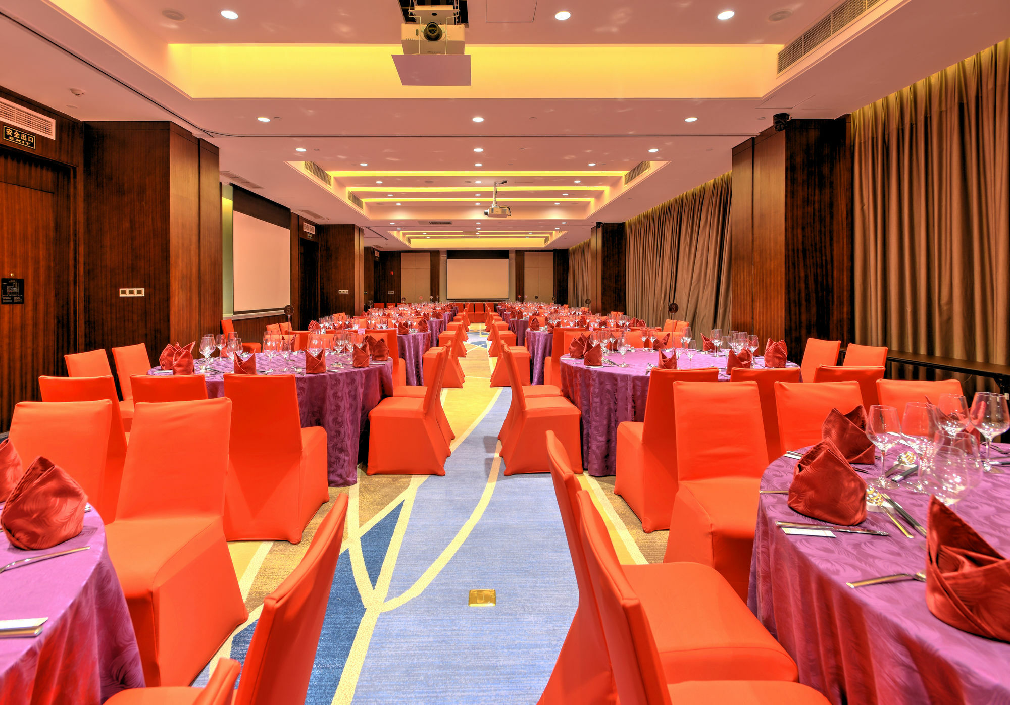 Hilton Garden Inn Chengdu Huayang מראה חיצוני תמונה